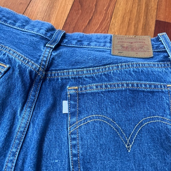 Levi’s 501 Original Fit Women’s Jeans | High Rise | Pink Tab | 30x30 - Picture 2 of 4